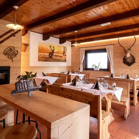 Bed & Breakfast La Dane Zoncolan & 3*