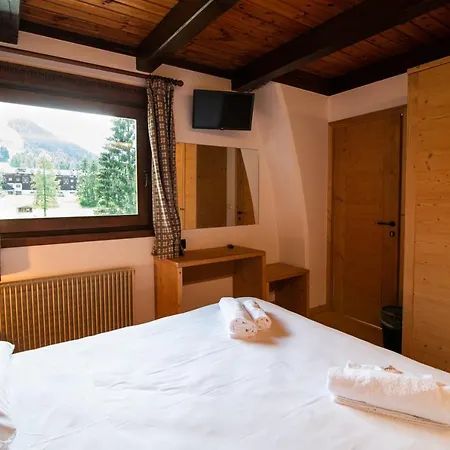 La Dane Zoncolan & Bed & Breakfast Sùtrio